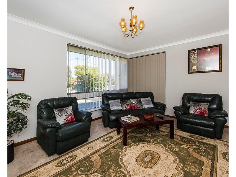 21 Brabourne St, Maddington WA 6109