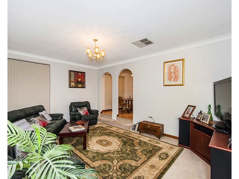 21 Brabourne St, Maddington WA 6109