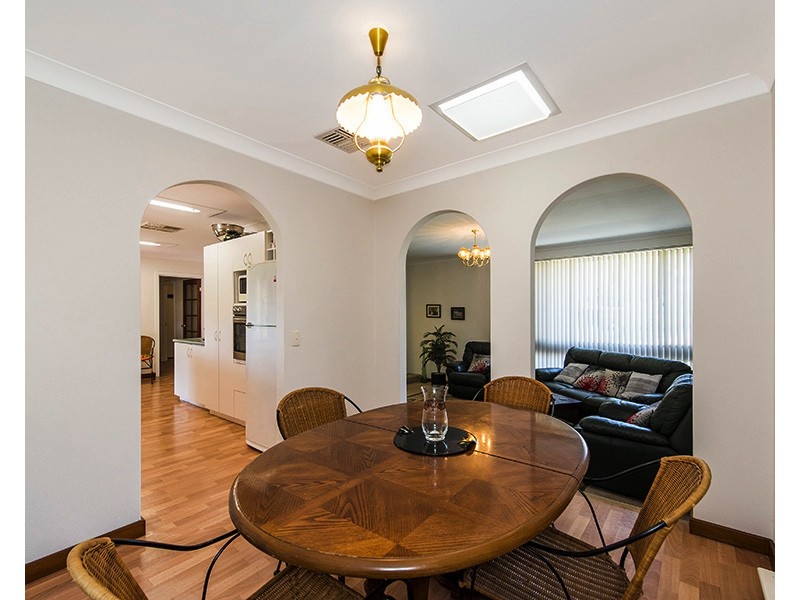 21 Brabourne St, Maddington WA 6109