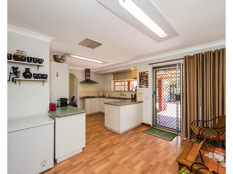 21 Brabourne St, Maddington WA 6109