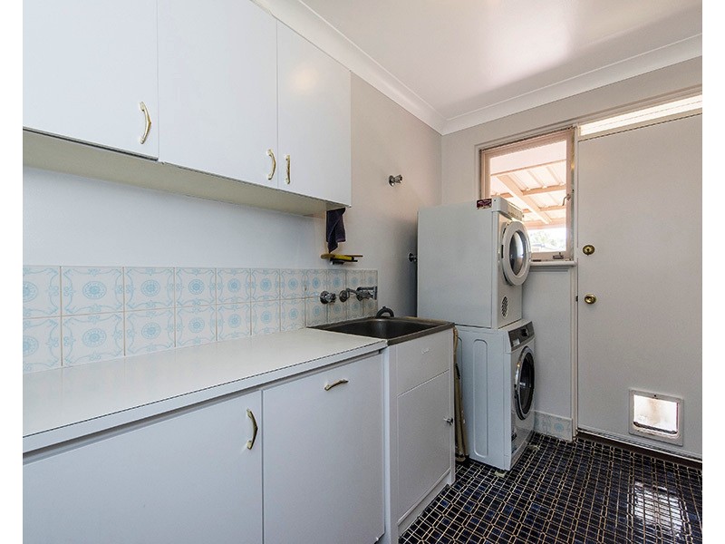 21 Brabourne St, Maddington WA 6109