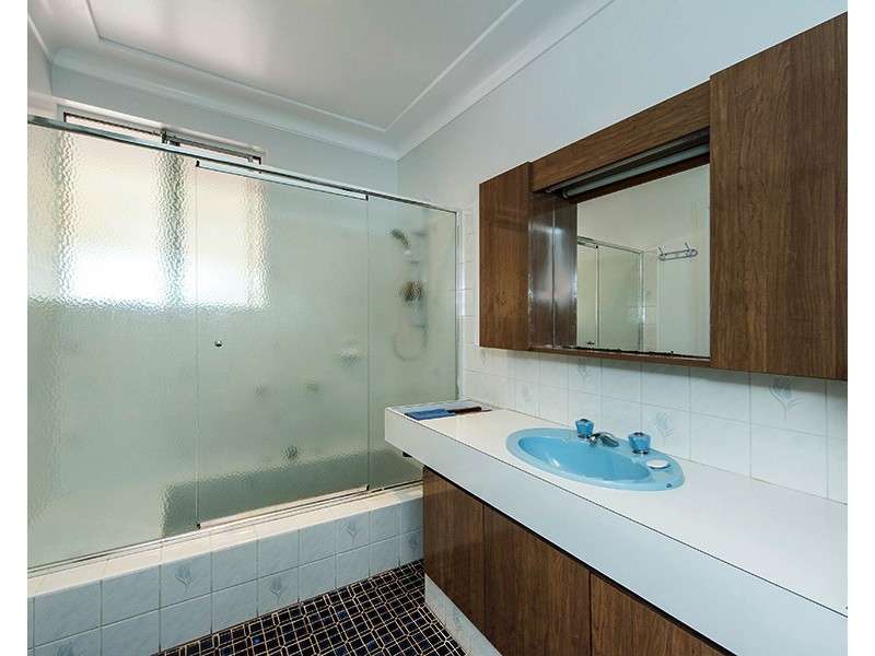 21 Brabourne St, Maddington WA 6109