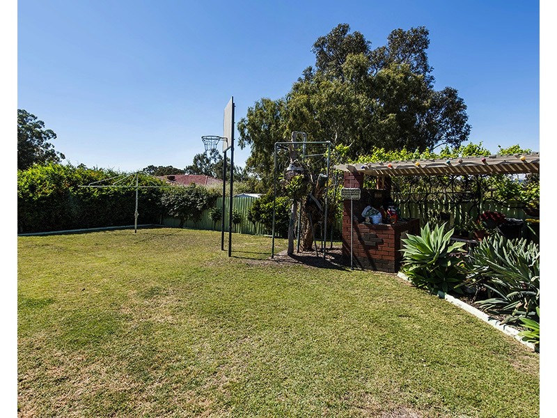 21 Brabourne St, Maddington WA 6109