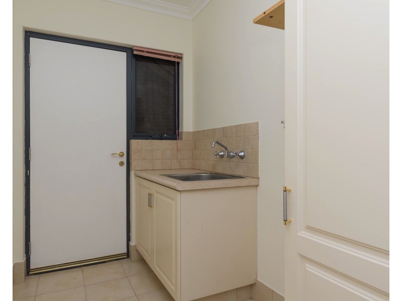 9/37 Central Rd, Kalamunda WA 6076