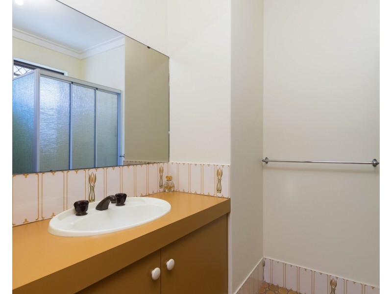 47 Avocet Rd, Stirling WA 6021