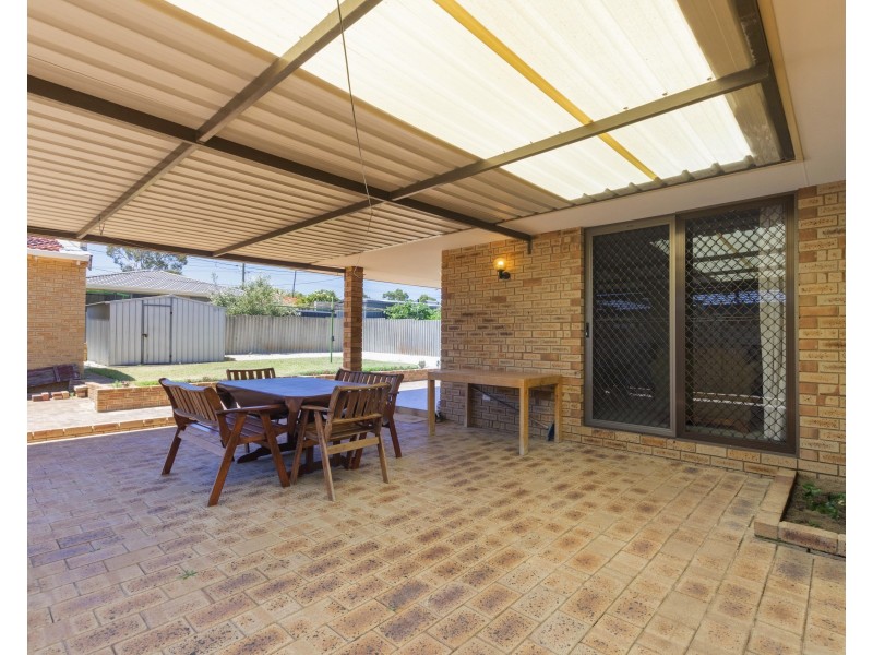 47 Avocet Rd, Stirling WA 6021