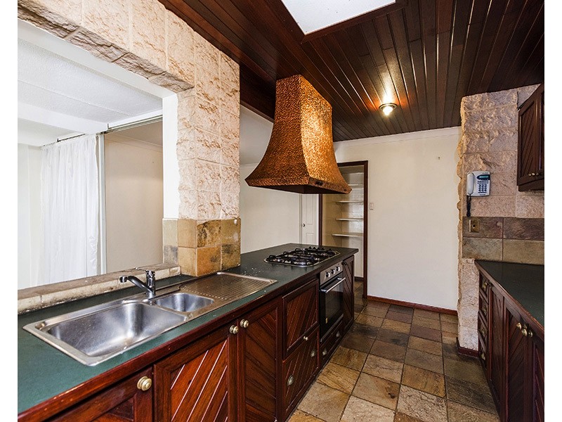 13 Kitson St, Rockingham WA 6168