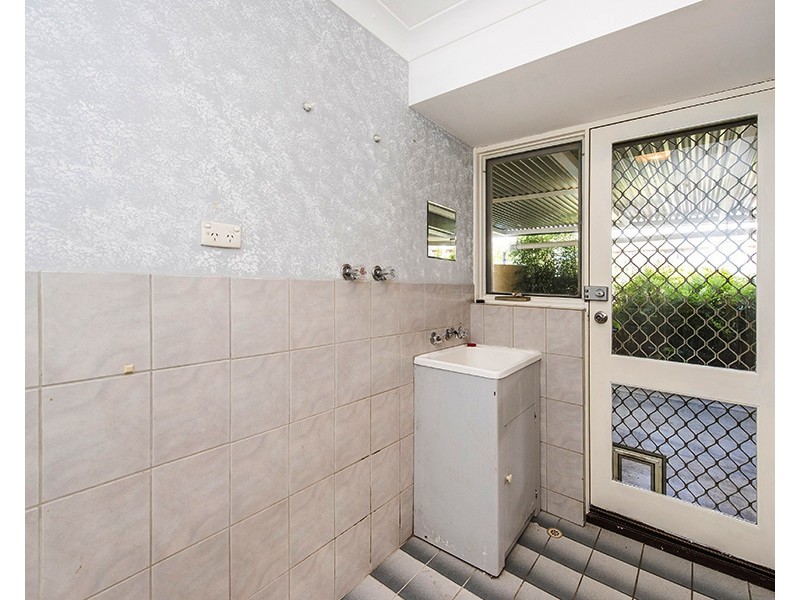 13 Kitson St, Rockingham WA 6168