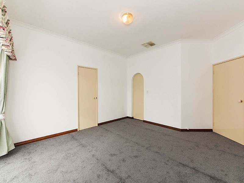 9 Amber Ct, Maida Vale WA 6057