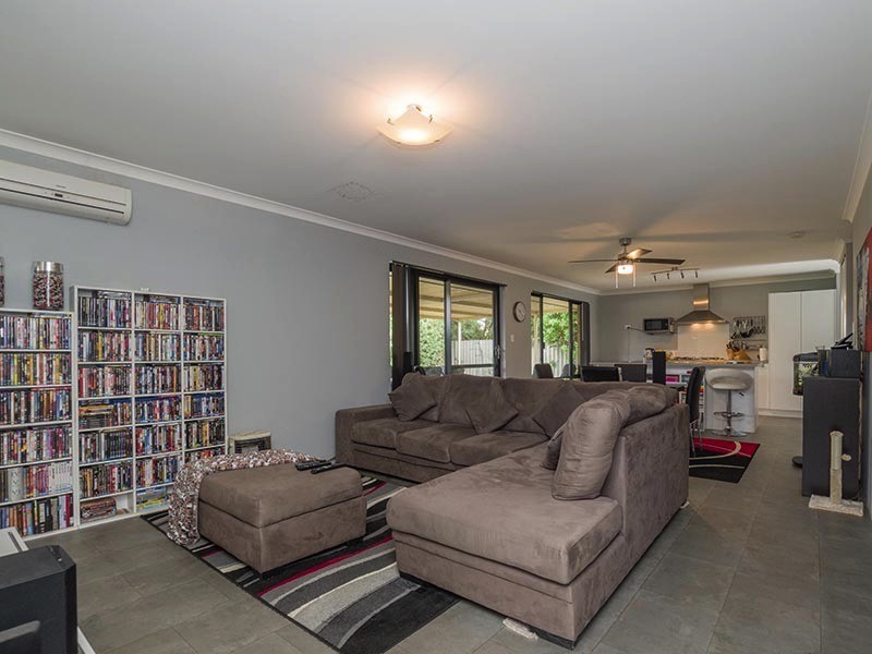 13a Grealis St, Armadale WA 6112