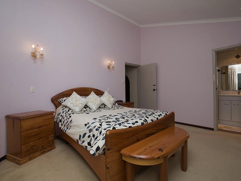 27 Pullan Pl, Greenwood WA 6024