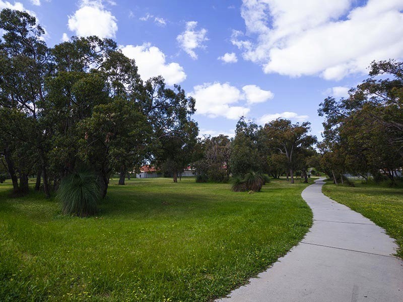 27 Pullan Pl, Greenwood WA 6024