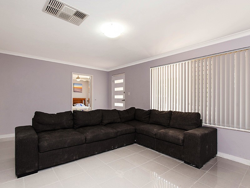 35 Mammoth Court, Ballajura WA 6066