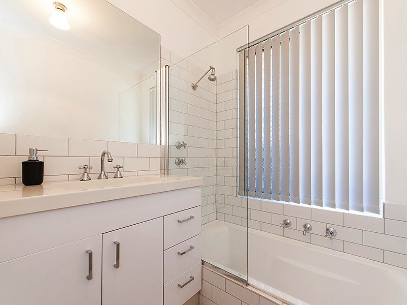 35 Mammoth Court, Ballajura WA 6066