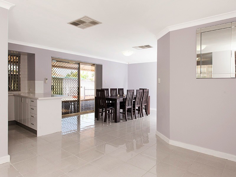 35 Mammoth Court, Ballajura WA 6066