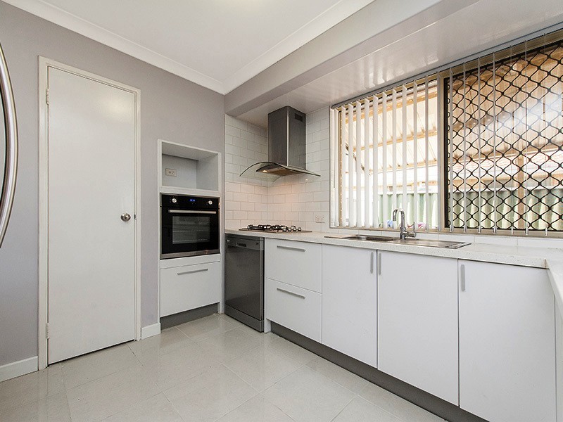 35 Mammoth Court, Ballajura WA 6066