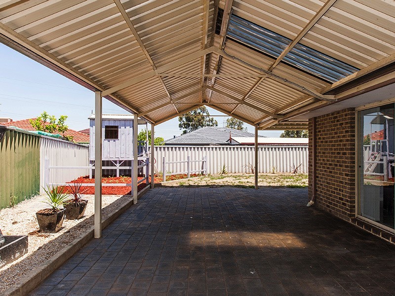 35 Mammoth Court, Ballajura WA 6066