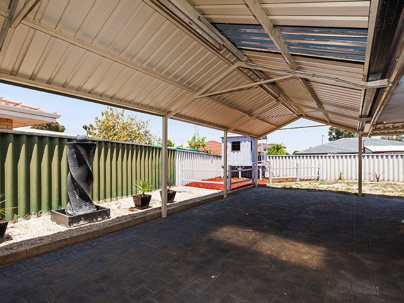 35 Mammoth Court, Ballajura WA 6066