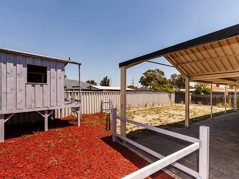 35 Mammoth Court, Ballajura WA 6066