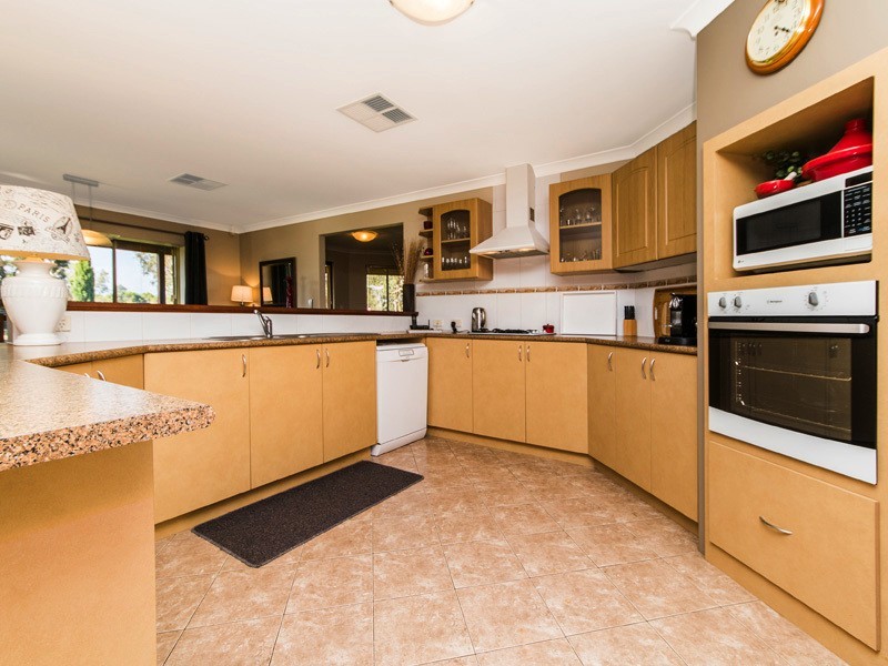 39 Meadowbrook Rtt, Oakford WA 6121