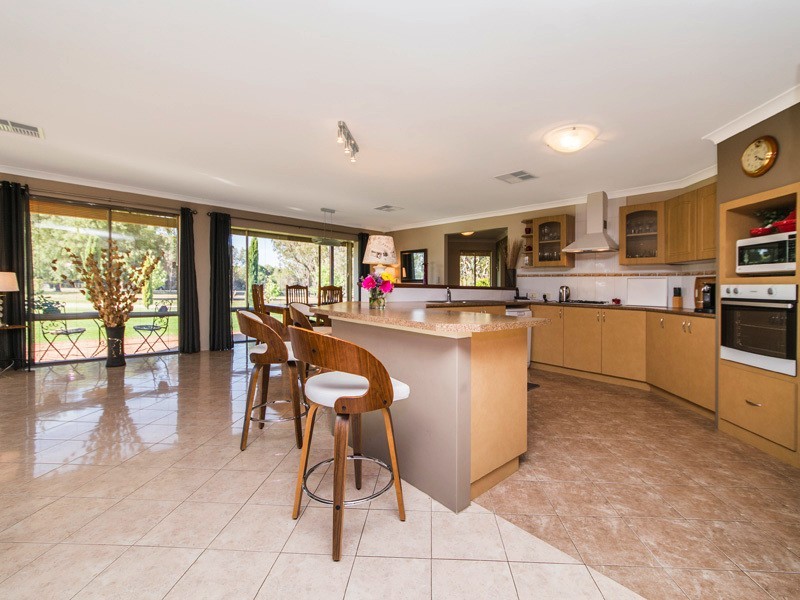 39 Meadowbrook Rtt, Oakford WA 6121
