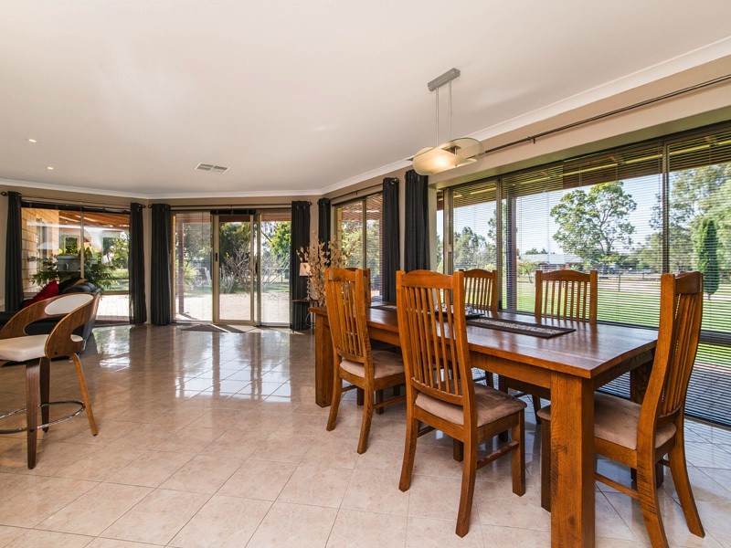 39 Meadowbrook Rtt, Oakford WA 6121