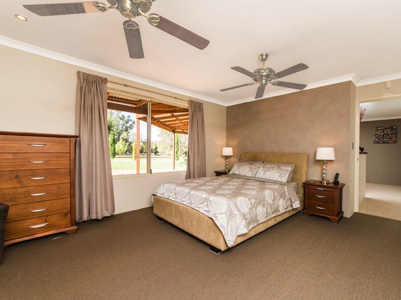 39 Meadowbrook Rtt, Oakford WA 6121