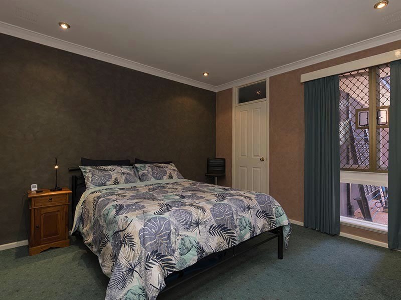 20 Ellersdale Ave, Warwick WA 6024