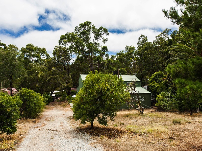 3 Smith St, Glen Forrest WA 6071