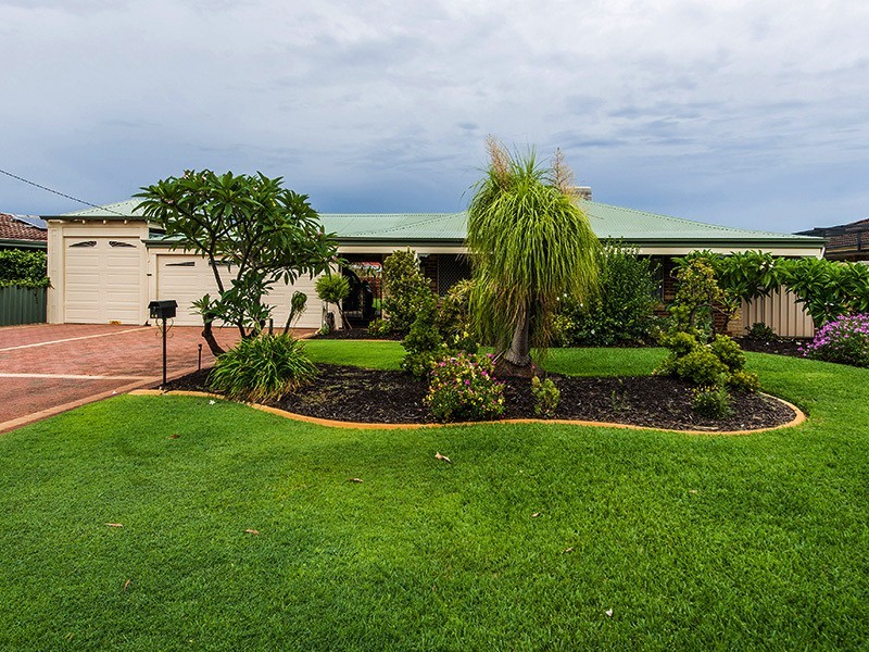 44 Elkhorn St, East Cannington WA 6107