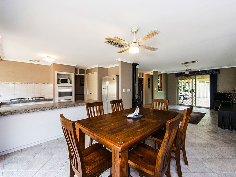 44 Elkhorn St, East Cannington WA 6107