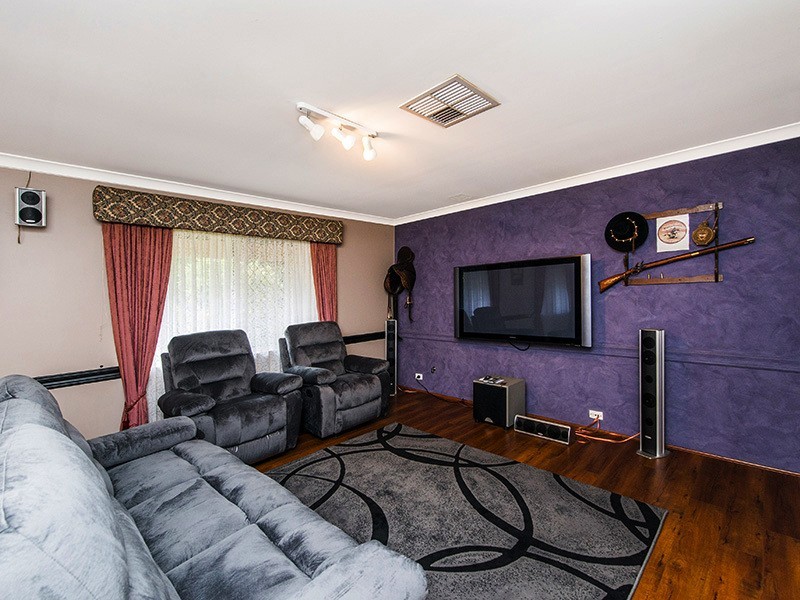 44 Elkhorn St, East Cannington WA 6107