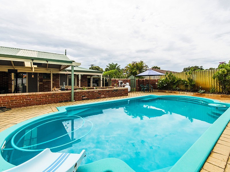 44 Elkhorn St, East Cannington WA 6107