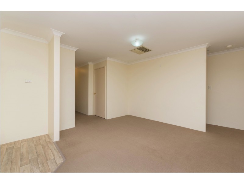 2/144 Kinross Dr, Kinross WA 6028