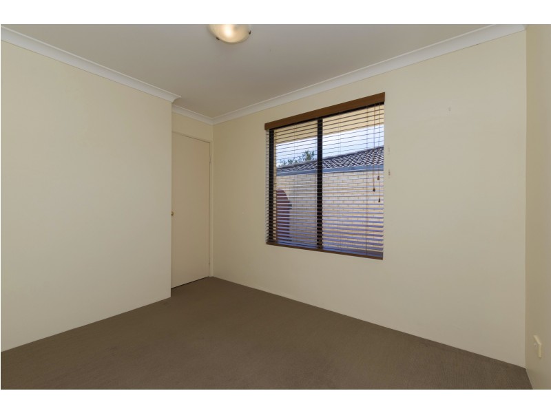 2/144 Kinross Dr, Kinross WA 6028