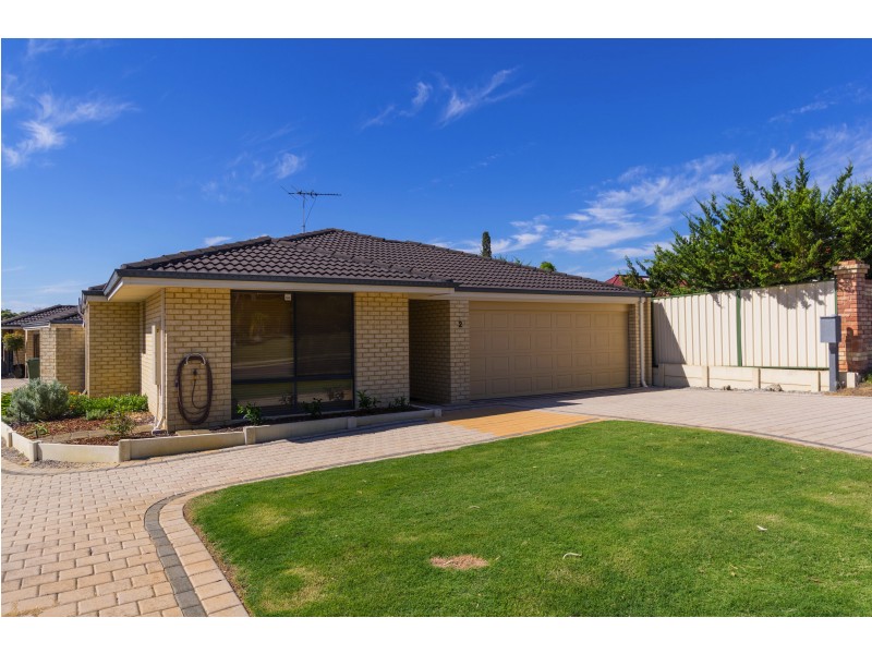 2/144 Kinross Dr, Kinross WA 6028