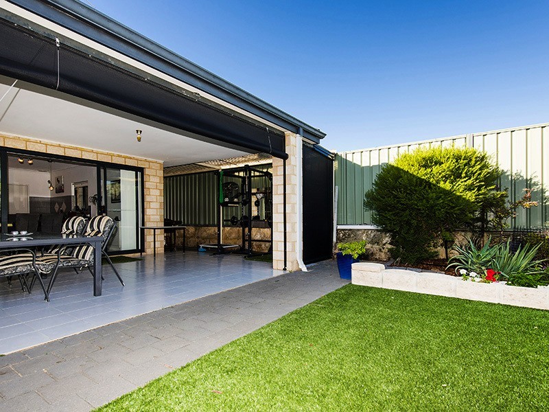 8 Pennine Pass, Merriwa WA 6030