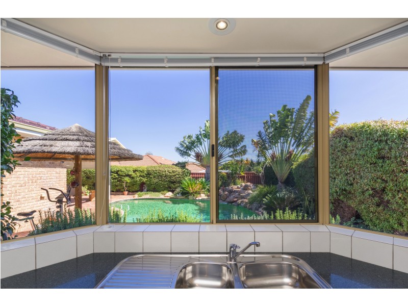 14 Asquith Ct, Greenwood WA 6024