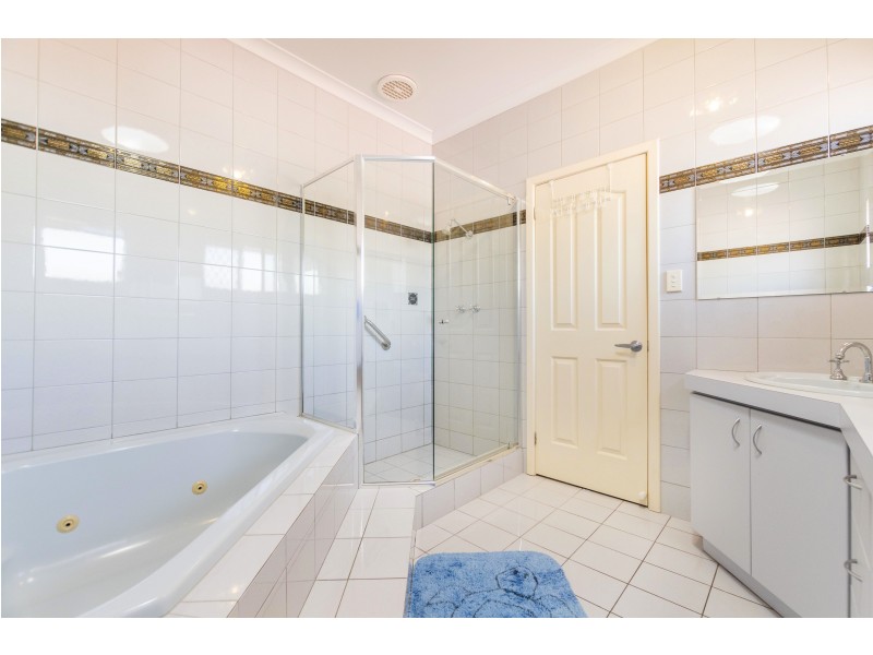 14 Asquith Ct, Greenwood WA 6024