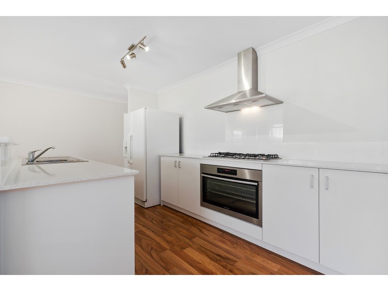 15 Apricot Rd, Eglinton WA 6034