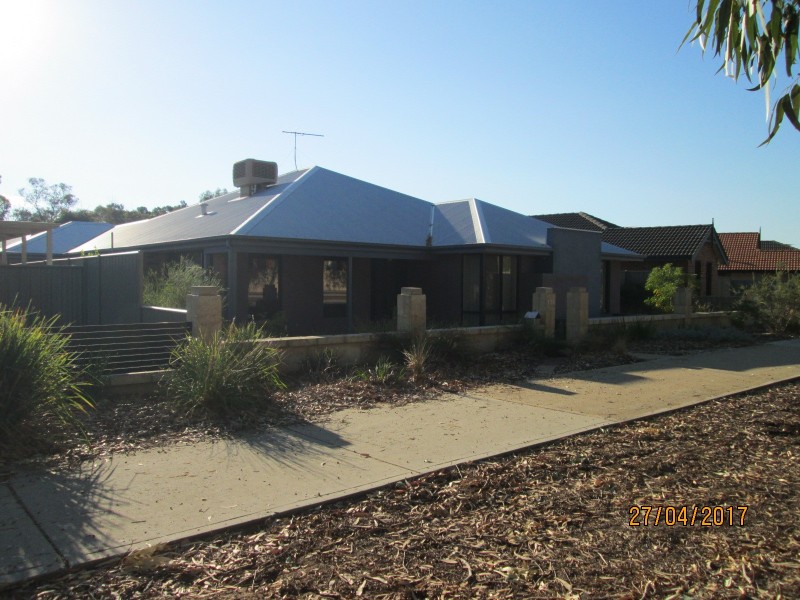 118 Runnymede Gte, Wellard WA 6170