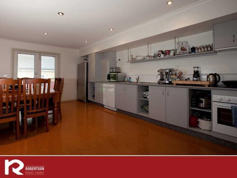 2/43 Gipps Street, Port Fairy VIC 3284