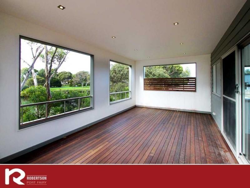 8 Mariner Court, Port Fairy VIC 3284