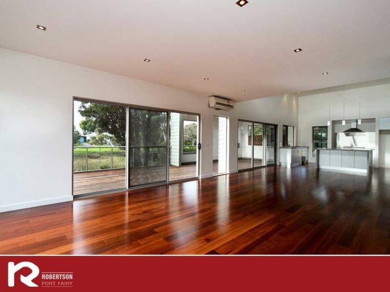 8 Mariner Court, Port Fairy VIC 3284