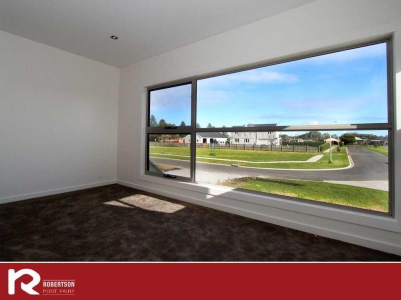 8 Mariner Court, Port Fairy VIC 3284