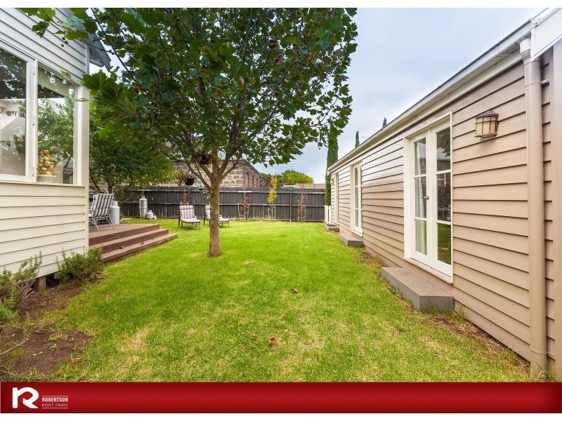 46 James Street, Port Fairy VIC 3284