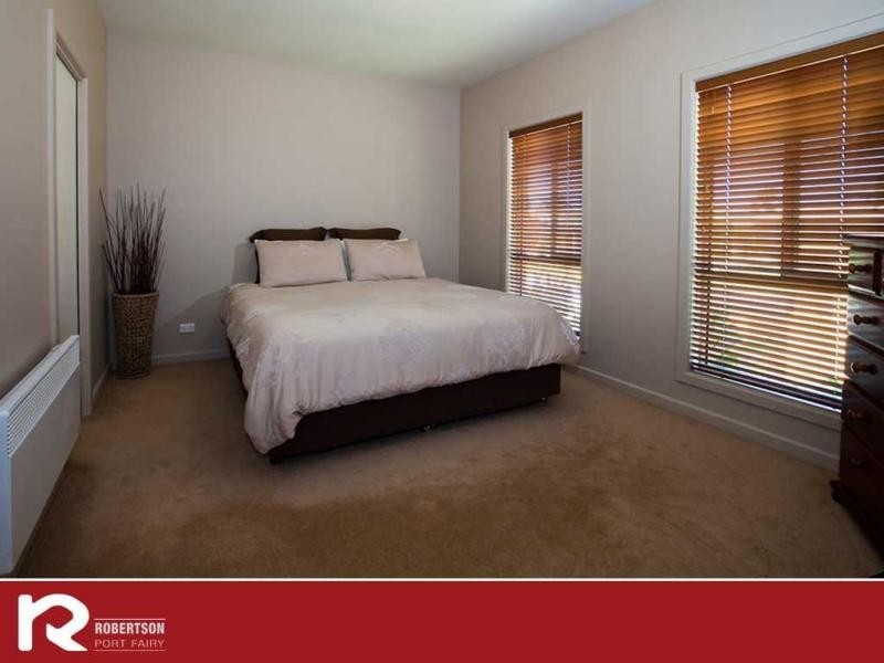 12 Dyson Street, Port Fairy VIC 3284