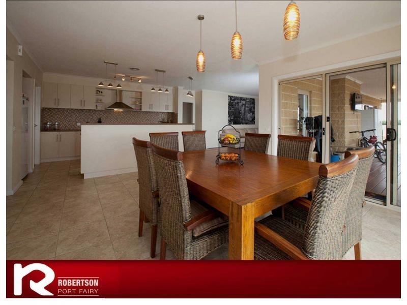 71 Albert Road, Port Fairy VIC 3284