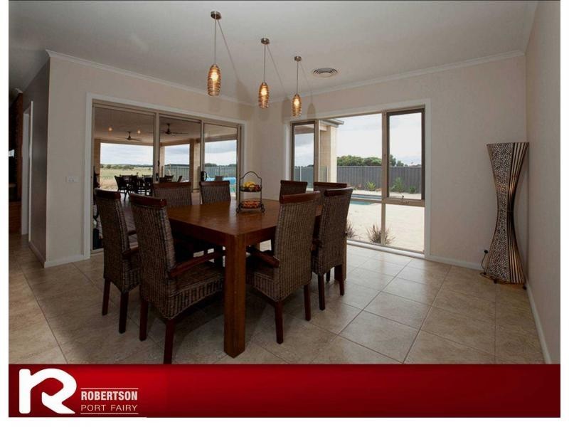 71 Albert Road, Port Fairy VIC 3284