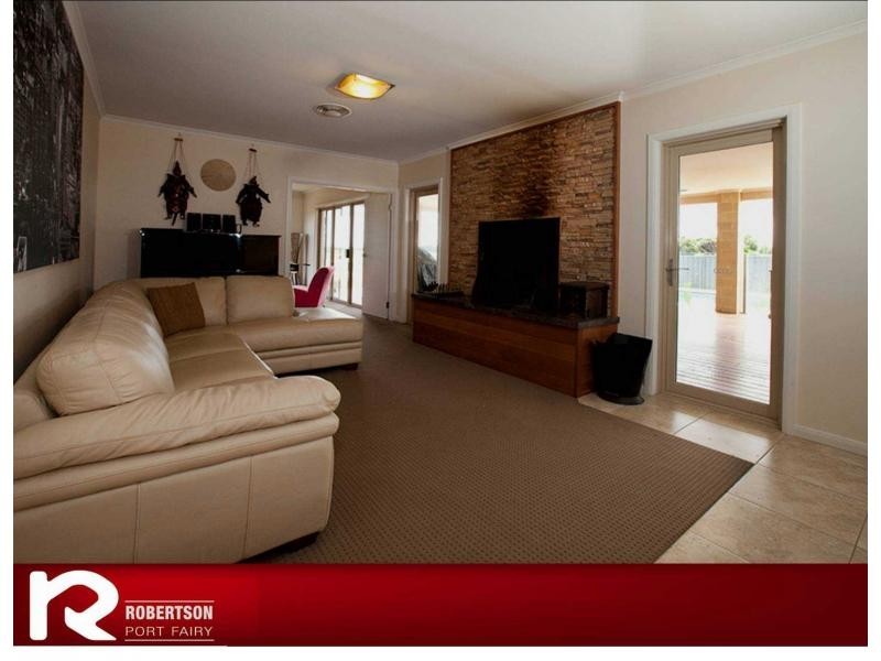 71 Albert Road, Port Fairy VIC 3284